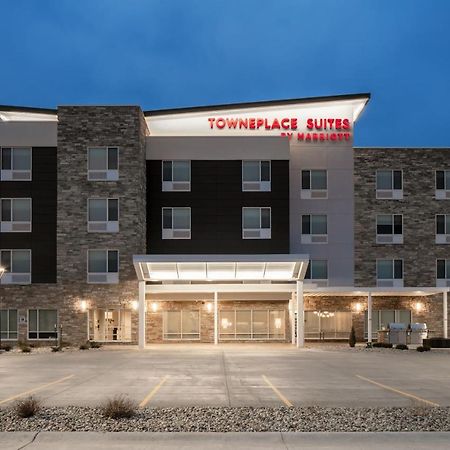 Towneplace Suites By Marriott Ошкош Экстерьер фото
